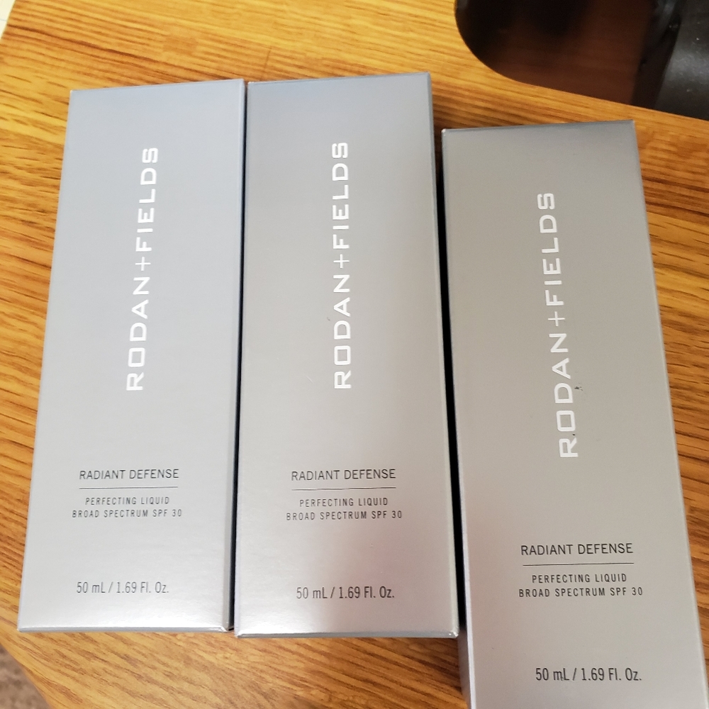 NEW Rodan & Fields Radiant Defense . Shade Espresso only.